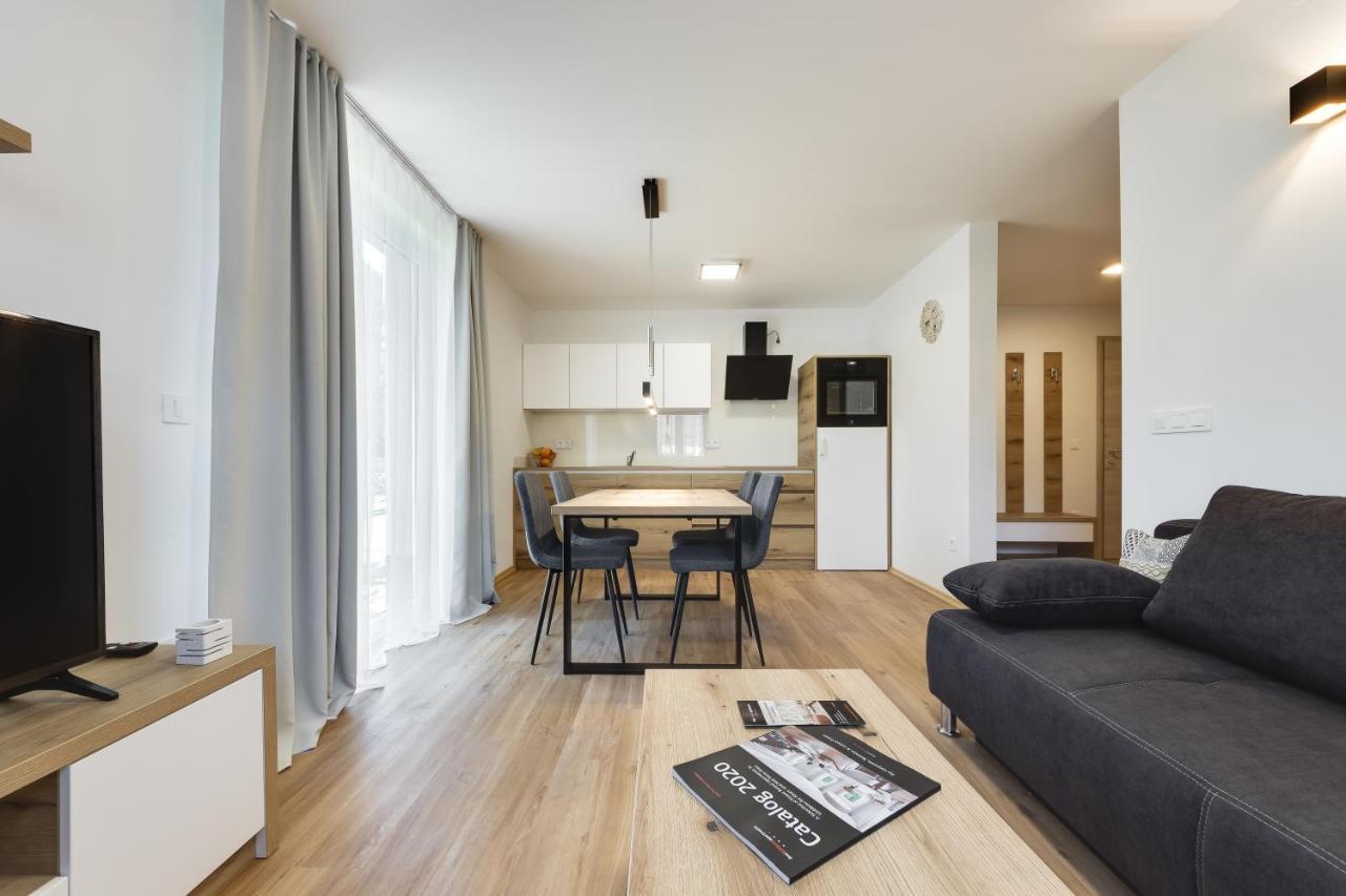 Chic Apartments With Finnish Sauna And Jacuzzi Kranjska Gora Eksteriør bilde